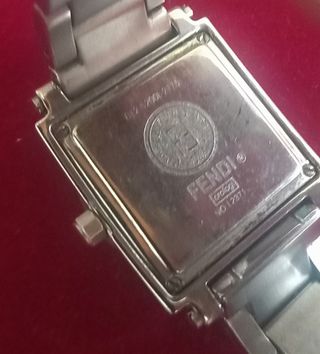 Reloj FENDI mujer - cuadrado plata