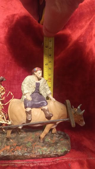 Pesebre: pastor con carro de olot
