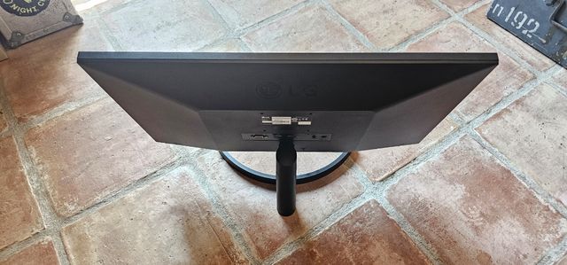 Monitor LG 24