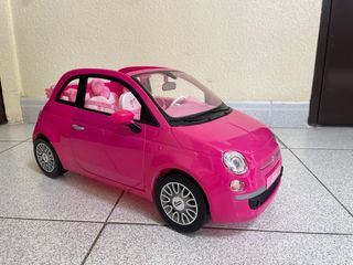 Auto rosa Barbie Fiat 500