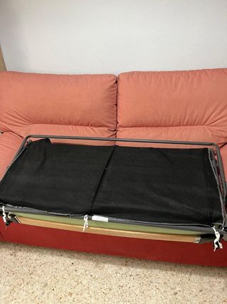 Sofá cama rojo