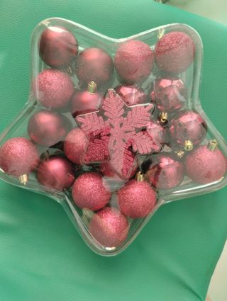 BOLAS DE NAVIDAD FUCSIA EN 3 ACABADOS 
