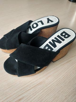 Sandalias plataforma BIMBA Y LOLA negras