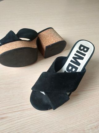 Sandalias plataforma BIMBA Y LOLA negras
