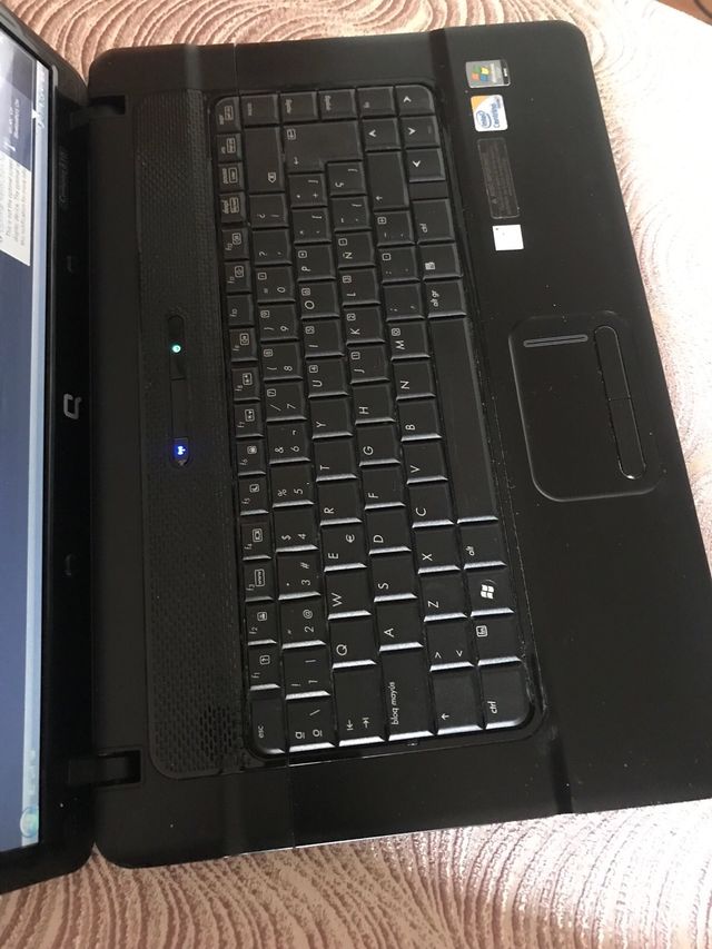 HP Compaq 610 Portátil Negro