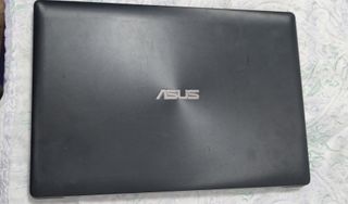 Portátil Asus X553M