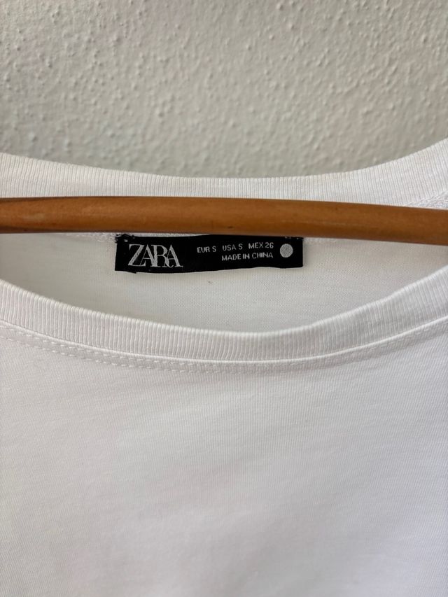 Camiseta mujer Zara