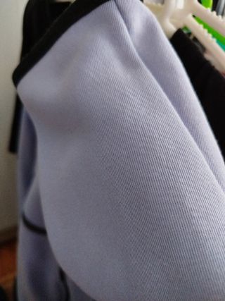 Sudadera Nike Tech Fleece, talla M. Color lila.