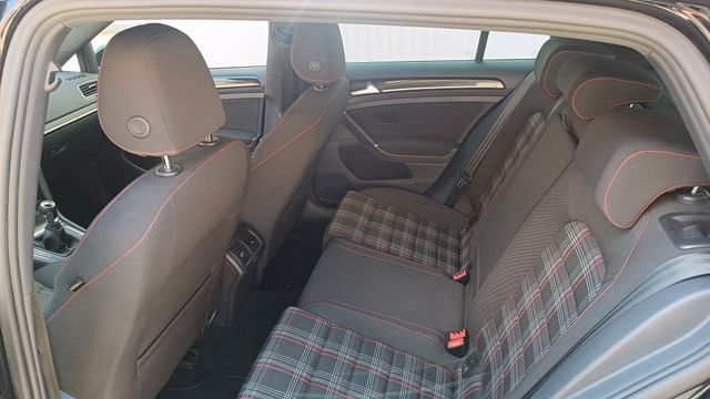 Volkswagen Golf GTI 2014