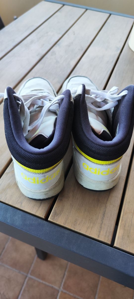 Adidas Scarpe Alte - Bianche e Nere