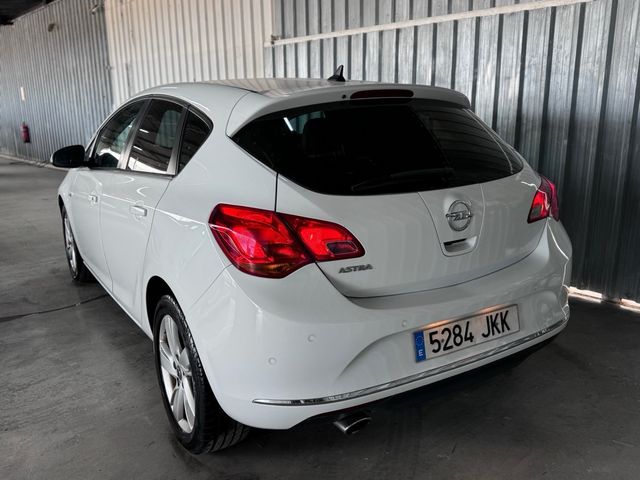▫️Opel Astra 2015 2.0 diesel 165 caballos ▫️