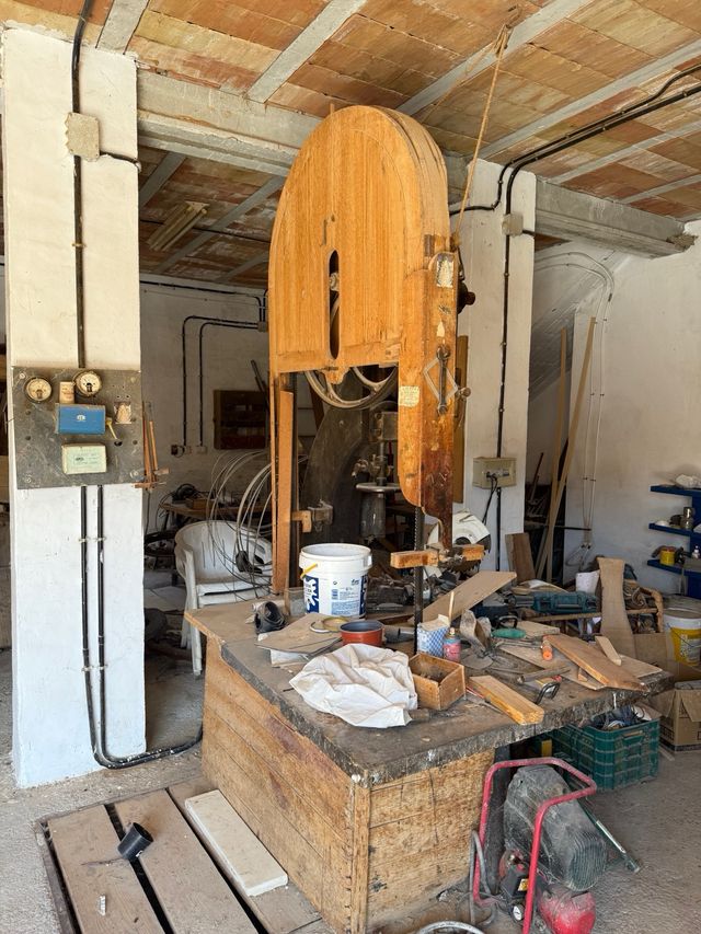 Sierra cinta antigua carpintero