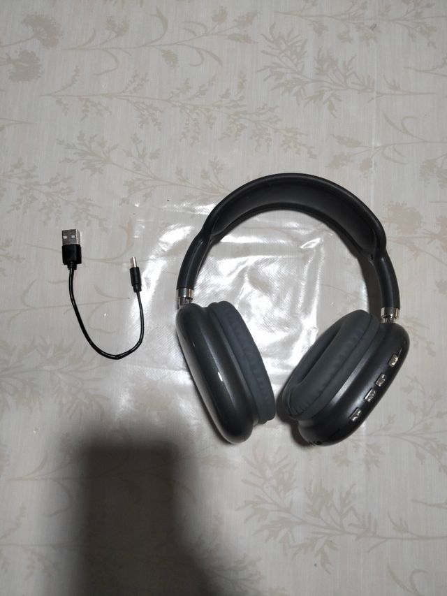 Cuffie wireless grigie