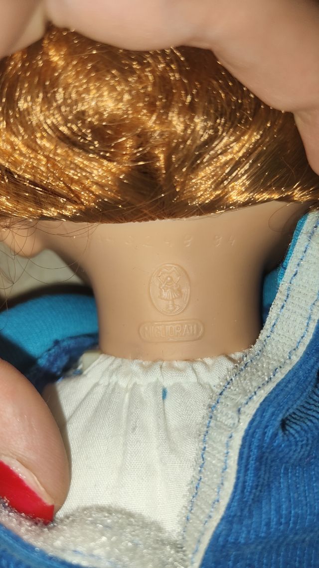 Bambola anni '90 vintage