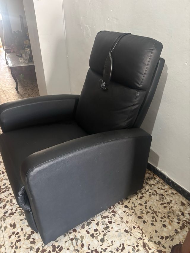 Sillón masaje piel sintética negro