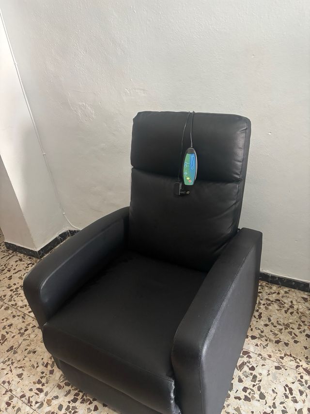 Sillón masaje piel sintética negro