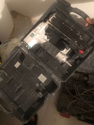 Compresor AeroGlobal F24CA + Clavadora