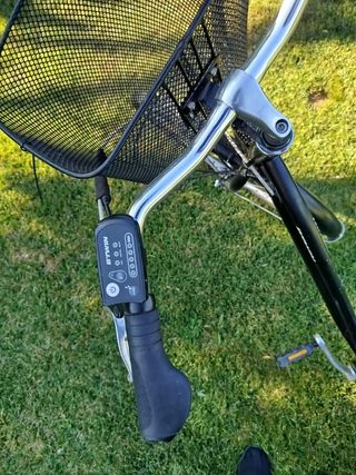 Bicicleta eléctrica BTWIN negra