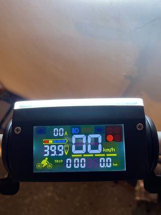 Patinete eléctrico: reparar o piezas