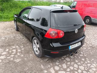 Volkswagen Golf 2003