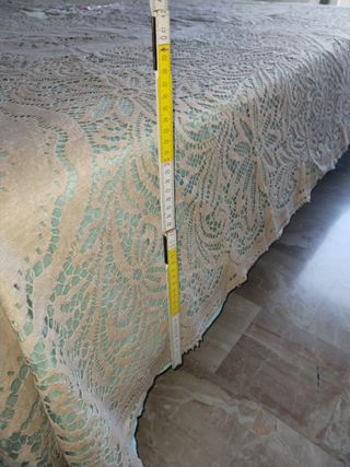 Copriletto uncinetto raso beige-verde acqua