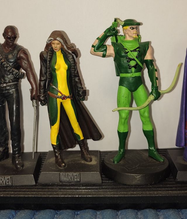 Figuras Marvel de plomo