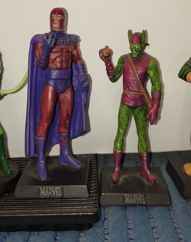 Figuras Marvel de plomo