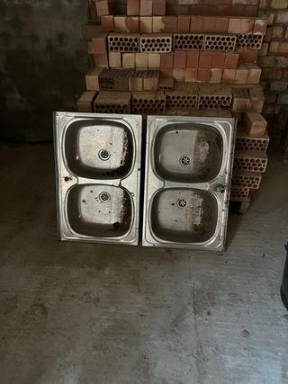 2 Fregaderos acero inox. usados