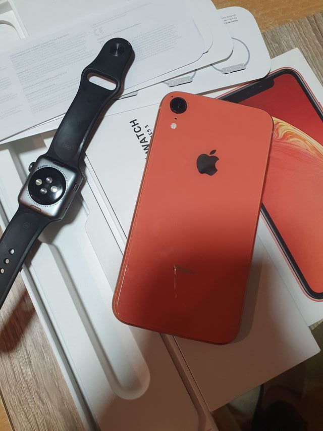 iPhone XR 64 GB