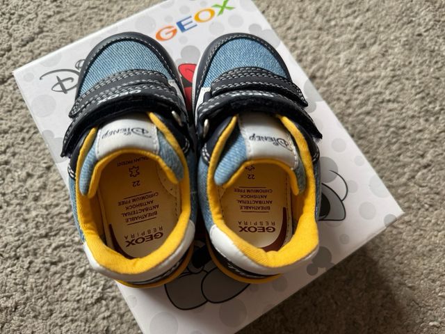 Zapatillas Geox Disney Bebé totalmente nuevas