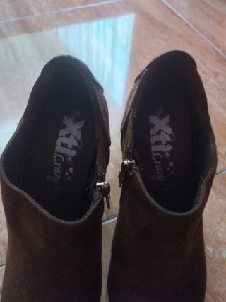 Botines ante marrón mujer