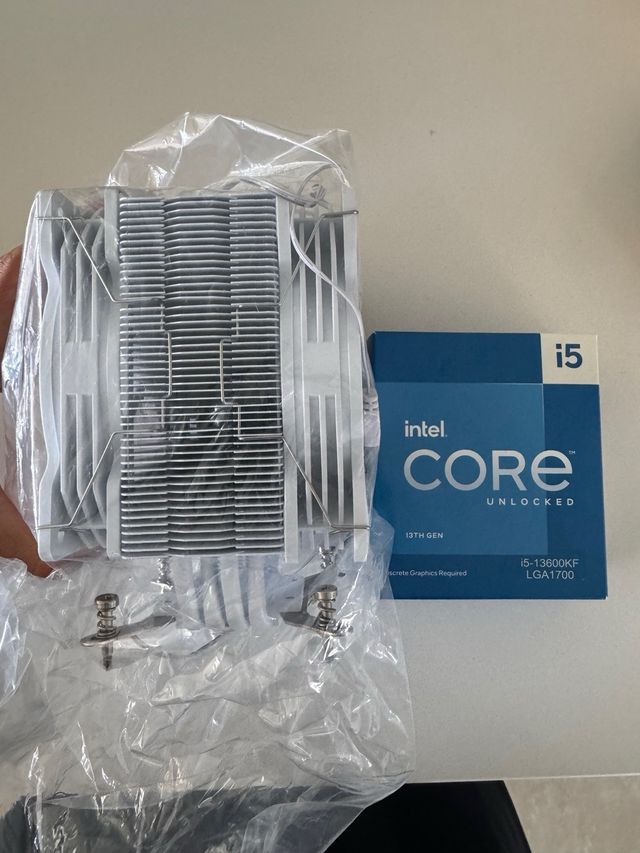 Procesador Intel Core i5-13600KF LGA1700