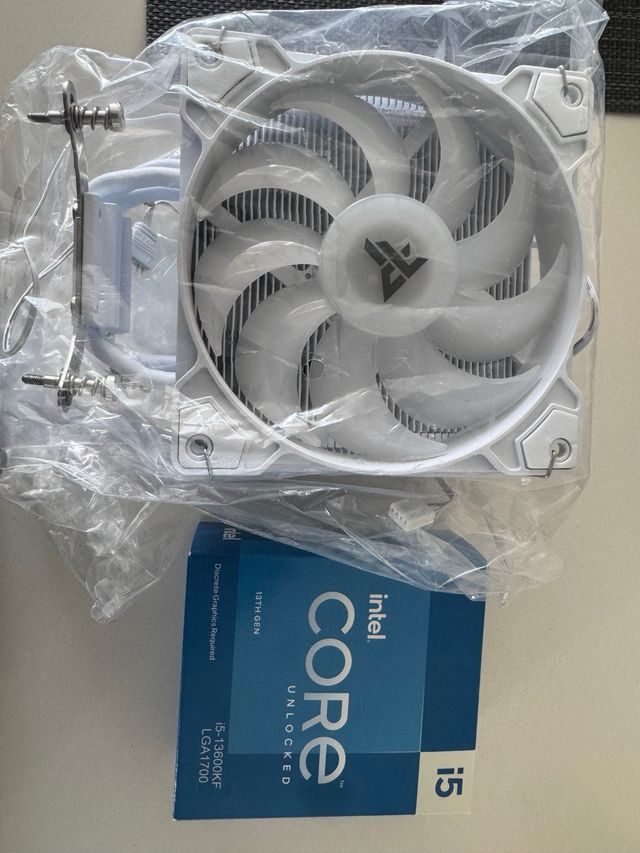 Procesador Intel Core i5-13600KF LGA1700