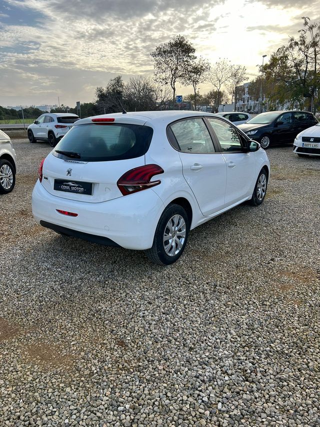 Peugeot 208 2018