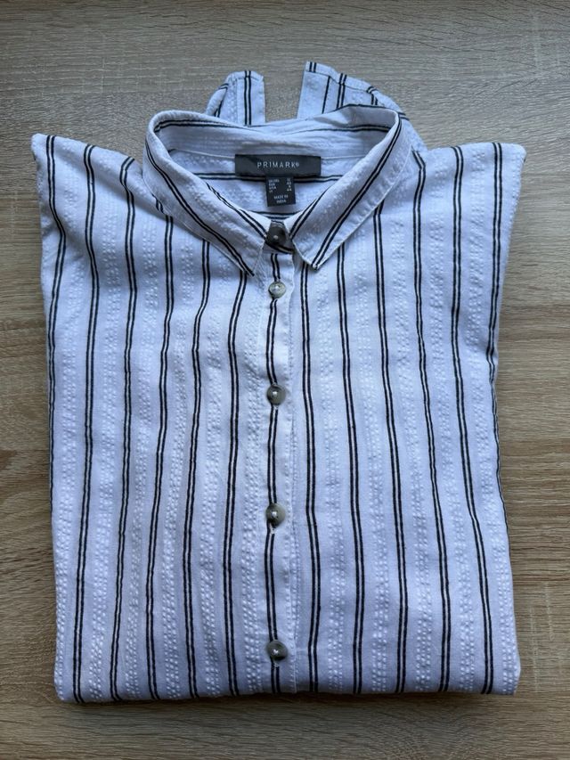 Camisa Primark rayas blancas y negras M