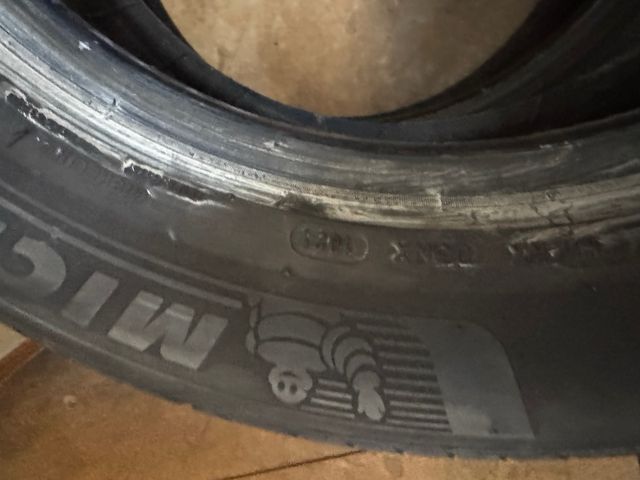 Neumáticos 215/65 R17 usados
