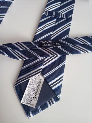 2 Corbatas - Azul y marrón