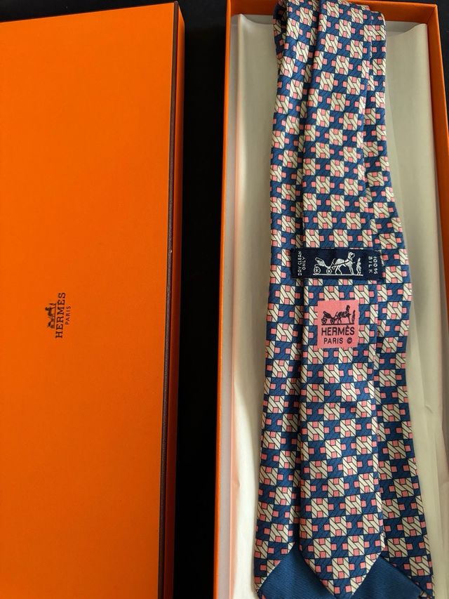Corbata Hermes