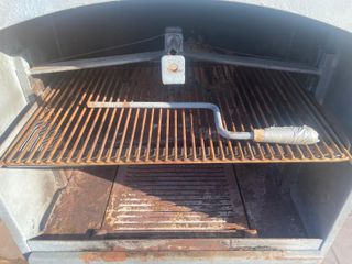 BARBACOA METÁLICA CON RUEDAS 