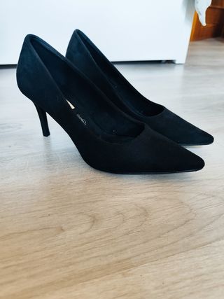 Tacones negros mujer