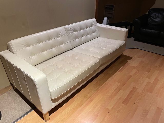 Sofá blanco piel - 3 plazas, 2 cuerpos