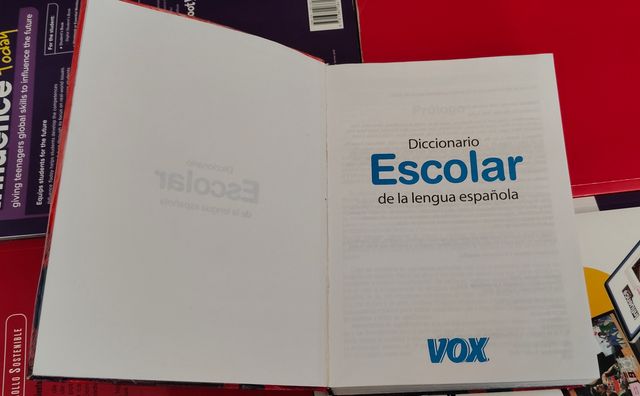 Diccionario Escolar de la Lengua Española (Span...