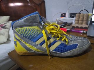 Zapatillas Adidas Lucha - Azul Amarillo