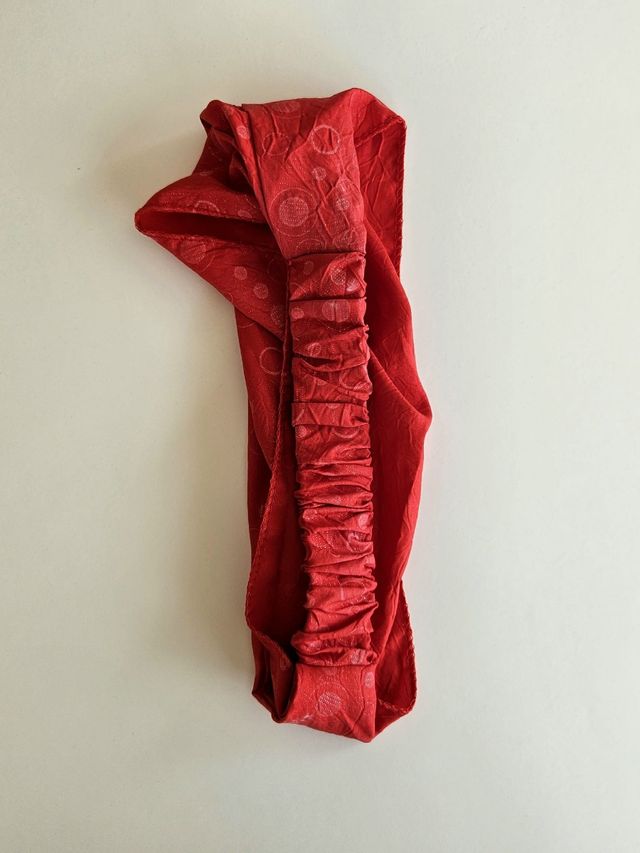 Diadema turbante roja