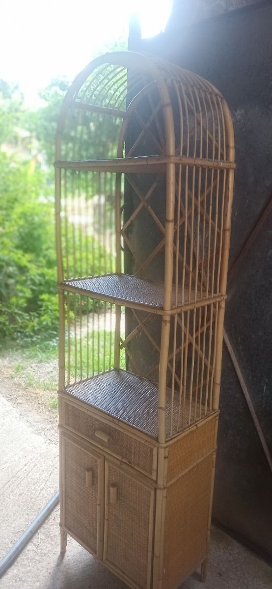 Estantería mimbre italiana vintage