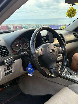 Escucho oferta...Subaru Outback  H6 3.0 Unico!