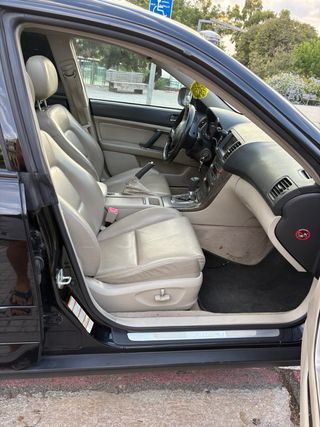 Escucho oferta...Subaru Outback  H6 3.0 Unico!