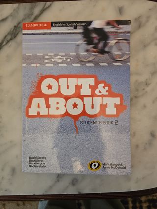 Libro Inglés: Out & About 2