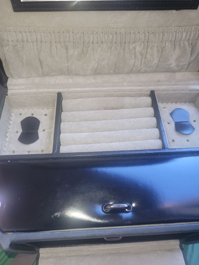 Joyero negro vintage