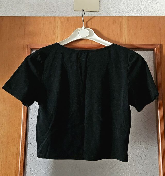 Camiseta negra corta con strass "Dancing show"